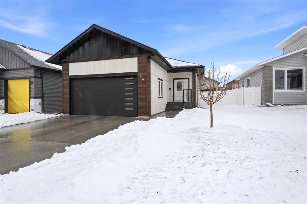 Picture of 34 Mitchell Crescent , Blackfalds Real Estate Listing