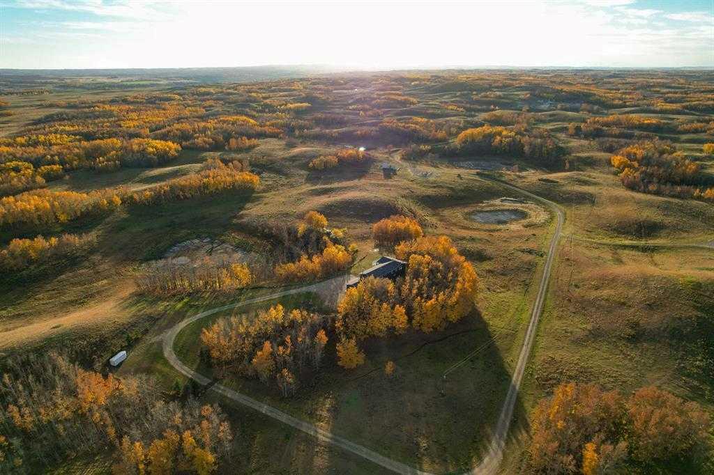 Picture of 38221 Range Road 242  , Rural Lacombe County Real Estate Listing