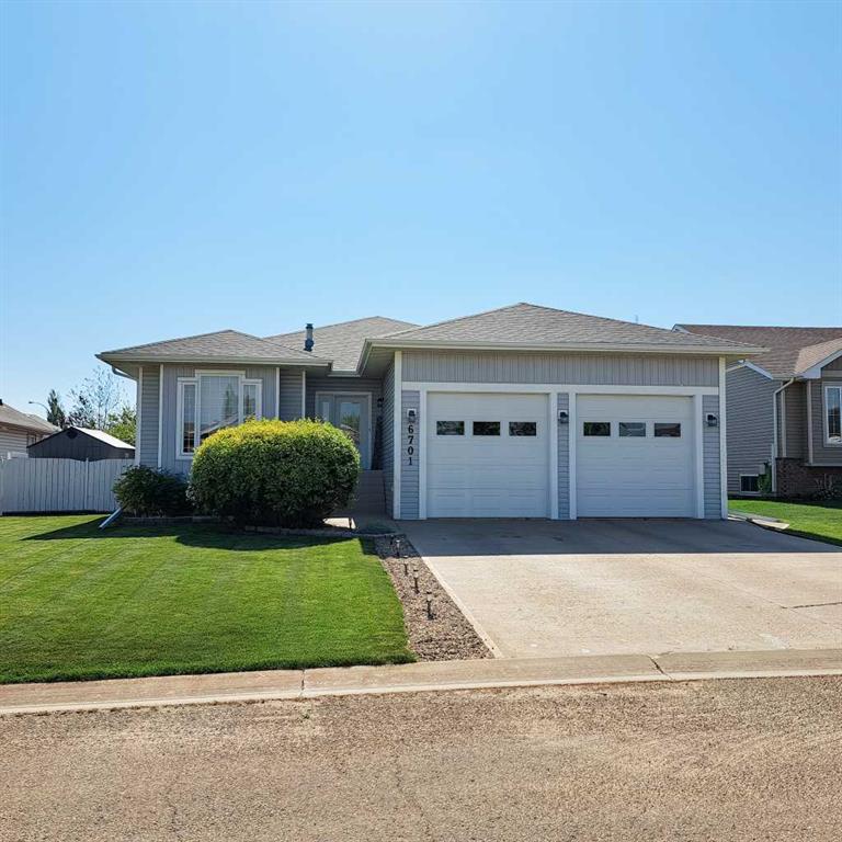 Picture of 6701 41 Avenue , Stettler Real Estate Listing