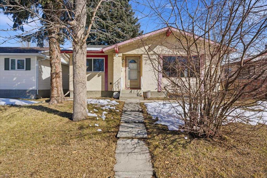 Picture of 716 Whitemont Drive NE, Calgary Real Estate Listing