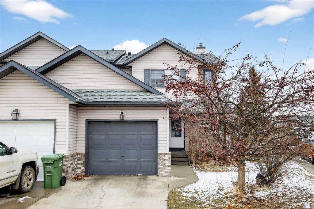 Picture of 237 Willowbrook Close NW, Airdrie Real Estate Listing