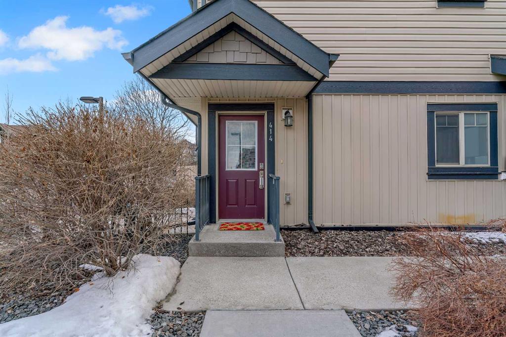 Picture of 414, 121 Copperpond Common SE, Calgary Real Estate Listing