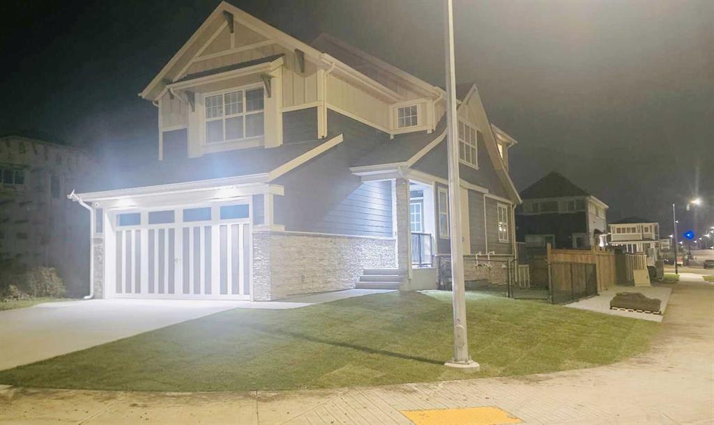 Picture of 158 Magnolia Path SE, Calgary Real Estate Listing