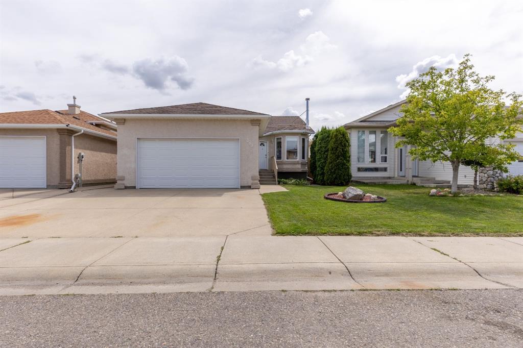 Picture of 389 Kodiak Boulevard N, Lethbridge Real Estate Listing