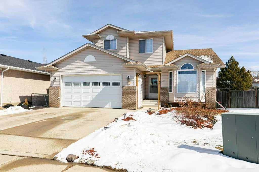 Picture of 11 Fir Close , Sylvan Lake Real Estate Listing