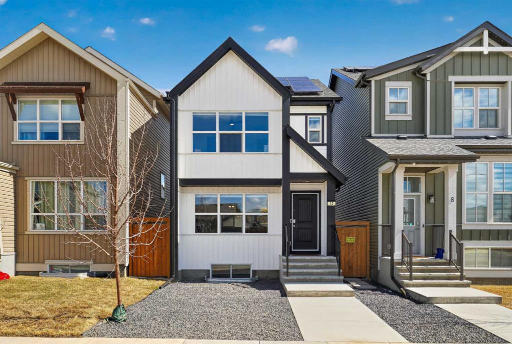 Picture of 12 Heirloom Crescent SE, Calgary Real Estate Listing