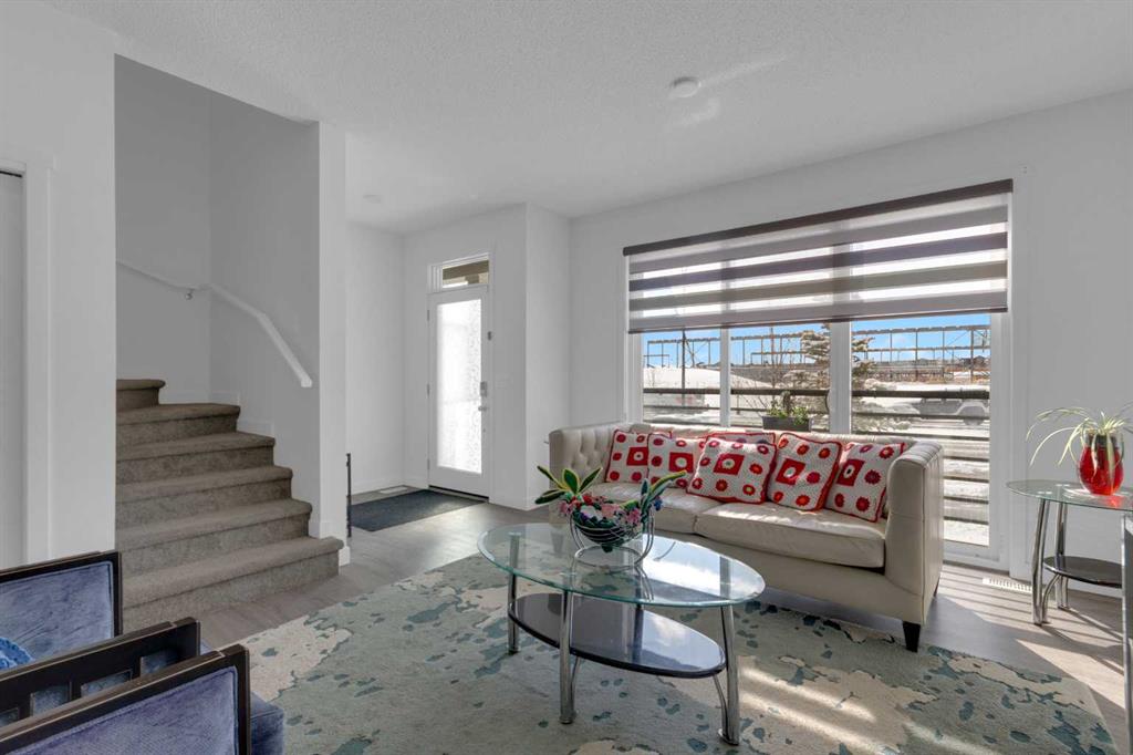 Picture of 352 BELMONT Avenue SW, Calgary Real Estate Listing