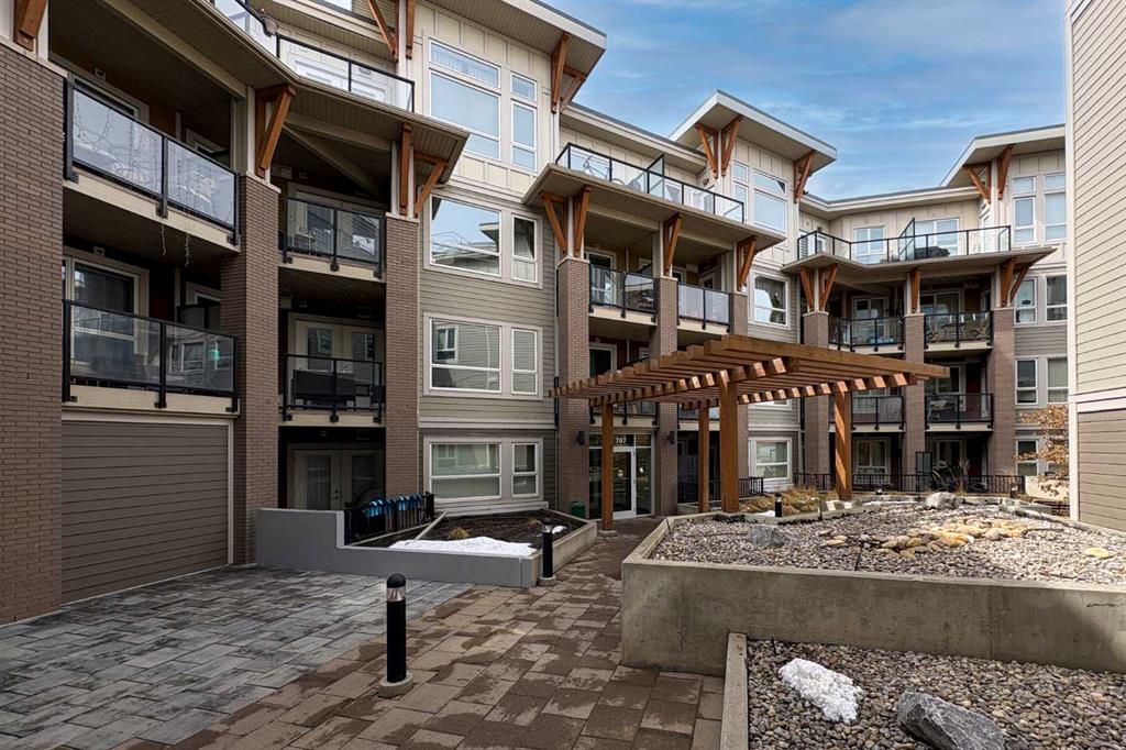 Picture of 320, 707 4 Street NE, Calgary Real Estate Listing