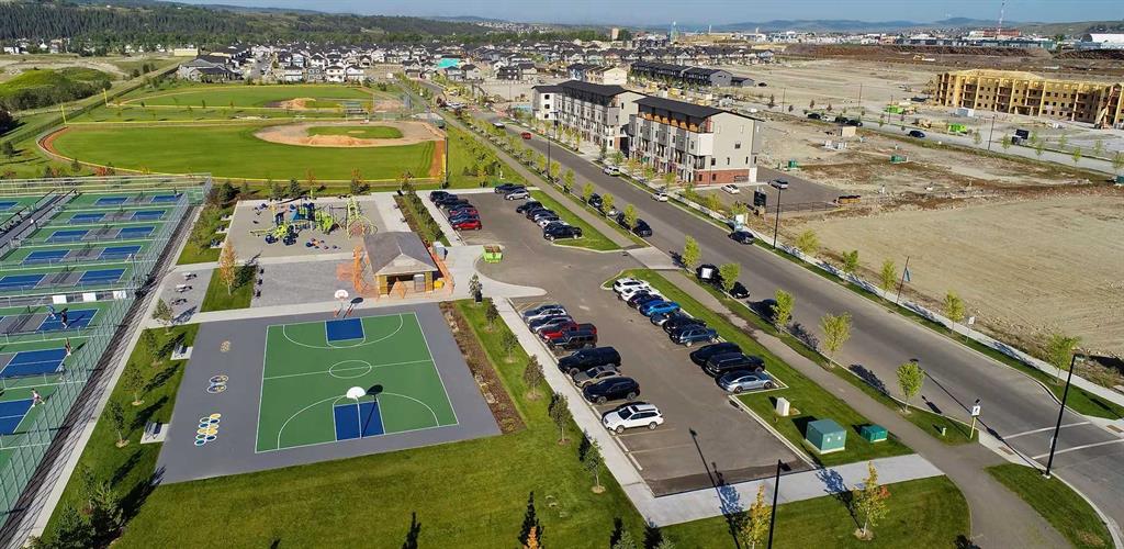 Picture of 255 Rockland Avenue , Cochrane Real Estate Listing