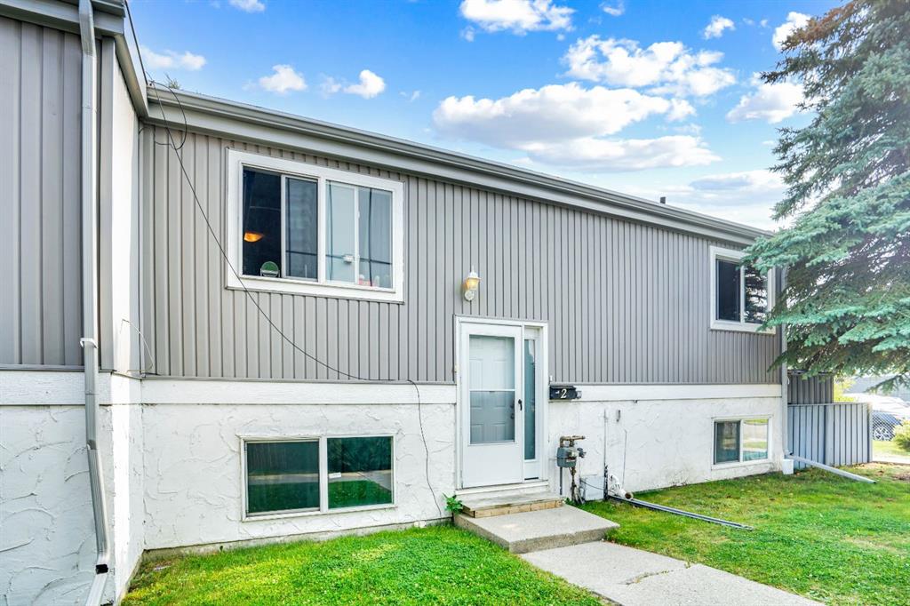 Picture of 2, 459 Huntsville Crescent NW, Calgary Real Estate Listing
