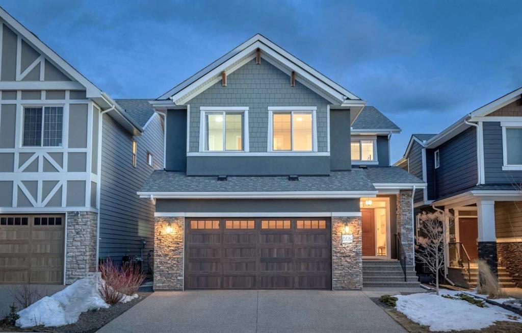 Picture of 225 West Grove Way SW, Calgary Real Estate Listing