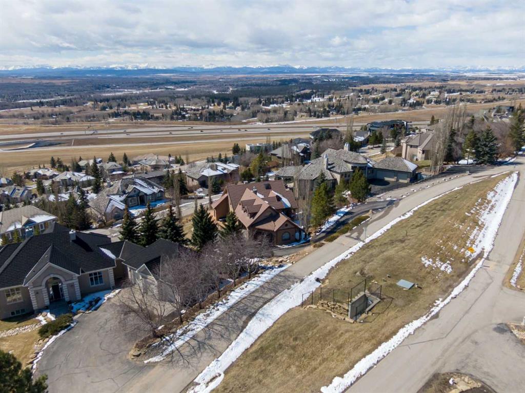 Picture of 39 Slopes Grove SW, Calgary Real Estate Listing