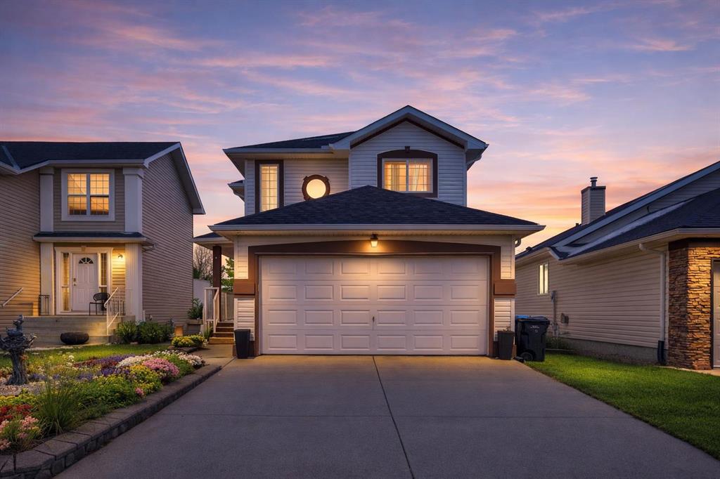 Picture of 83 Bridlecreek Heath SW, Calgary Real Estate Listing