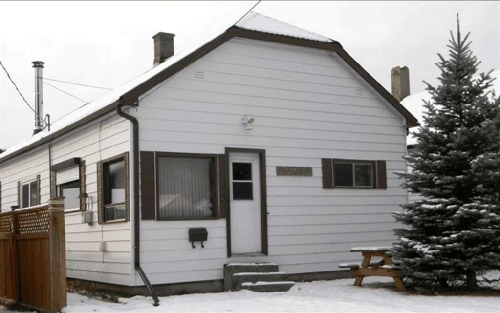 Picture of 13250 17 Avenue , Blairmore Real Estate Listing