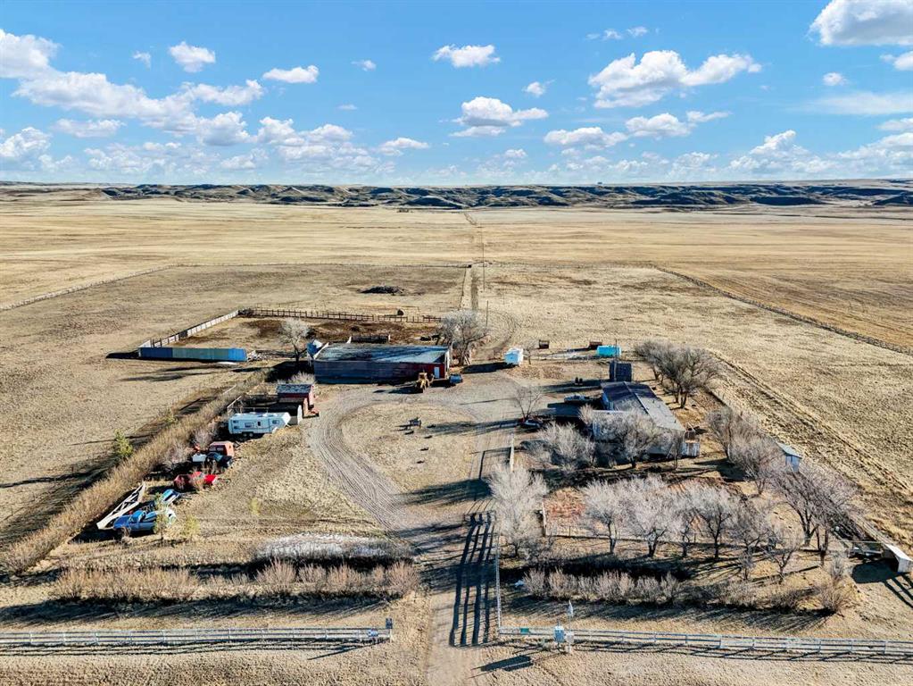 Picture of 11317 Highway 41  , Rural Cypress County Real Estate Listing