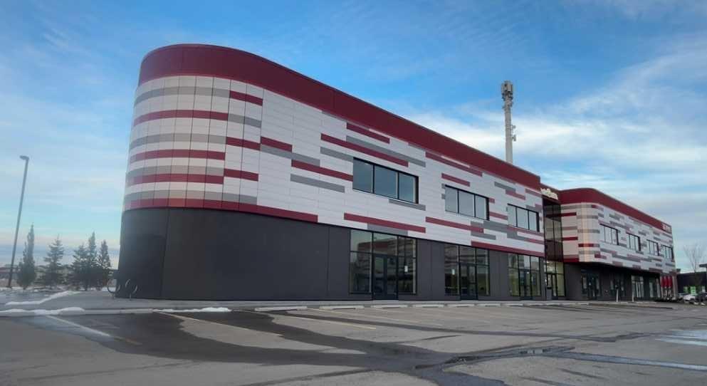 Picture of 3190, 28 Kingsview Road SE, Airdrie Real Estate Listing