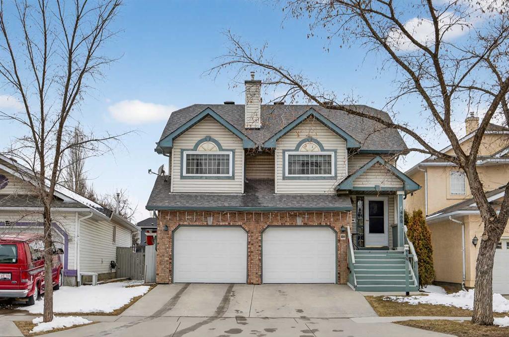 Picture of 466 Douglas Glen Boulevard SE, Calgary Real Estate Listing