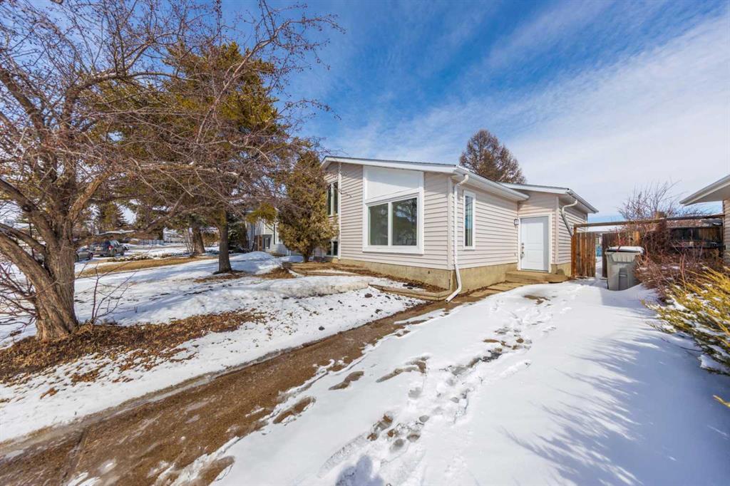 Picture of 2725 57B Avenue , Lloydminster Real Estate Listing