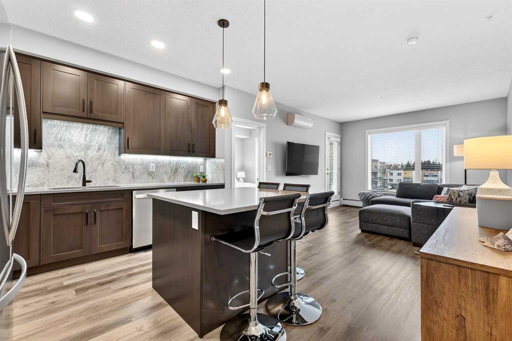 Picture of 401, 150 Shawnee Square SW, Calgary Real Estate Listing