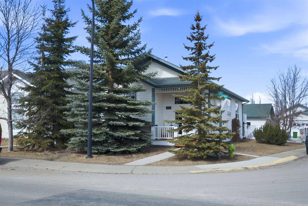 Picture of 252 Lancaster Drive , Red Deer Real Estate Listing