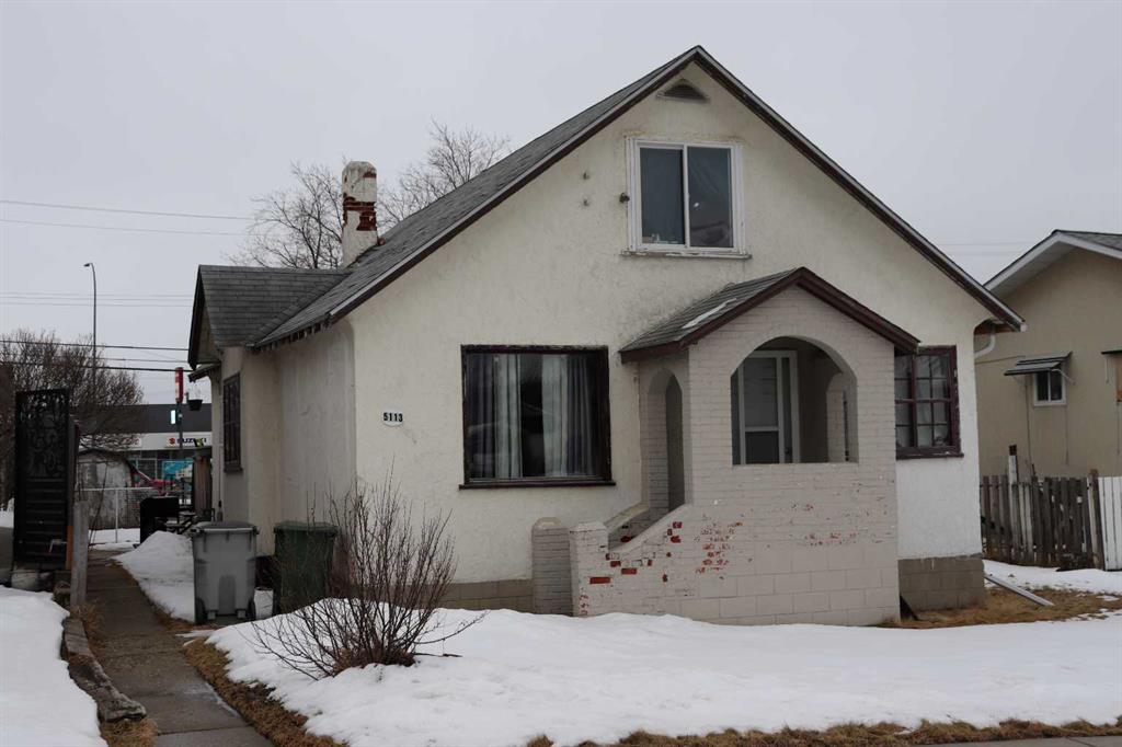 Picture of 5113 5th. Avenue  , Edson Real Estate Listing
