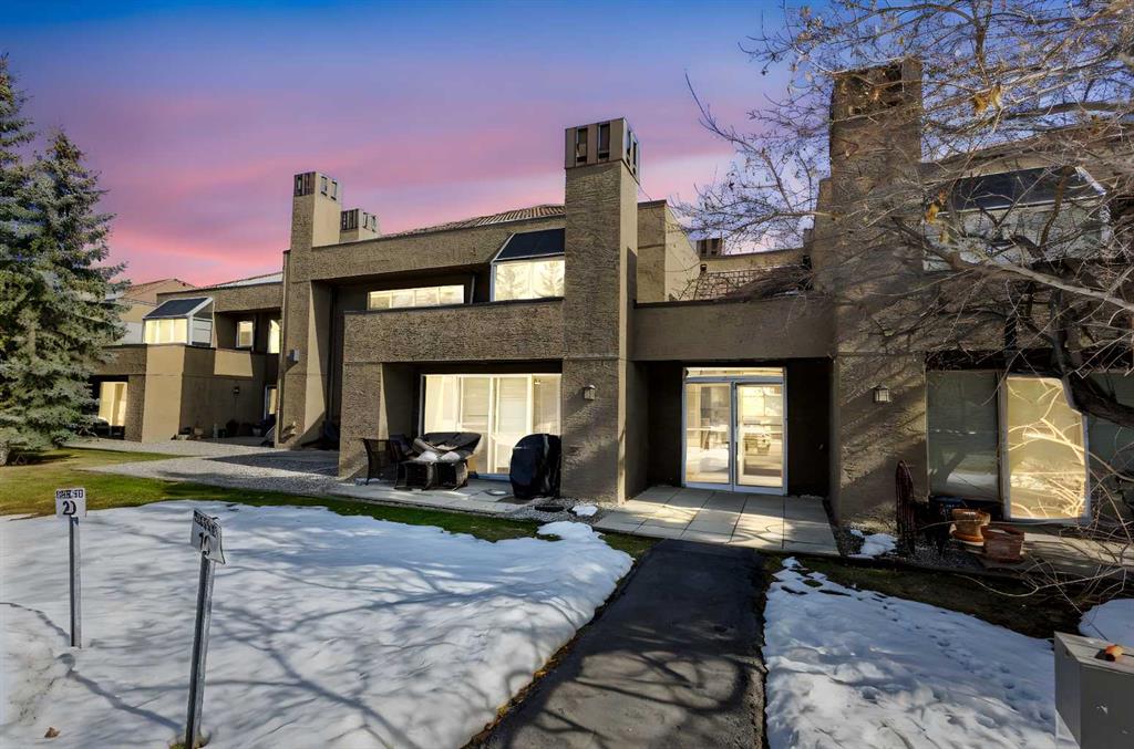 Picture of 1, 108 Village Heights SW, Calgary Real Estate Listing