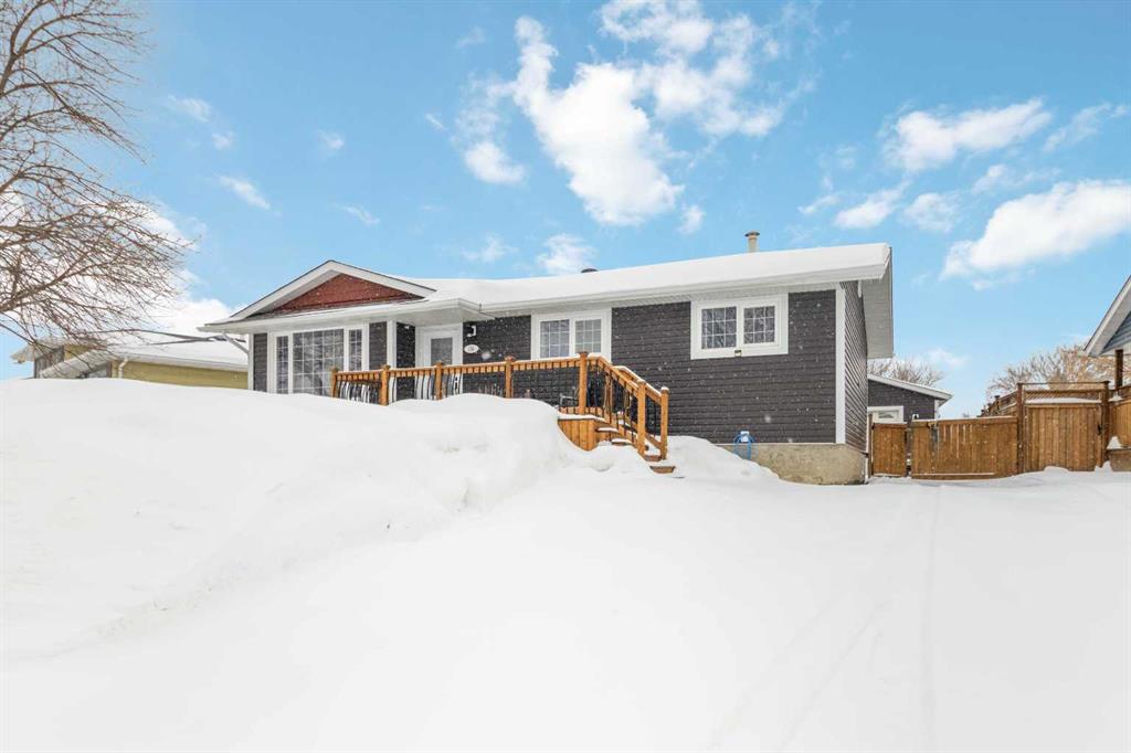 Picture of 334 Hillcrest Drive , Fort McMurray Real Estate Listing