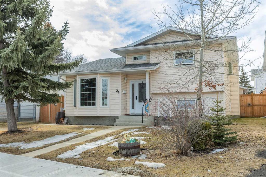 Picture of 35 Kemp Avenue , Red Deer Real Estate Listing