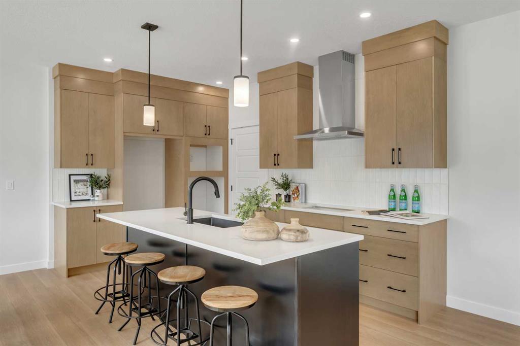 Picture of 458 Baywater Green SW, Airdrie Real Estate Listing