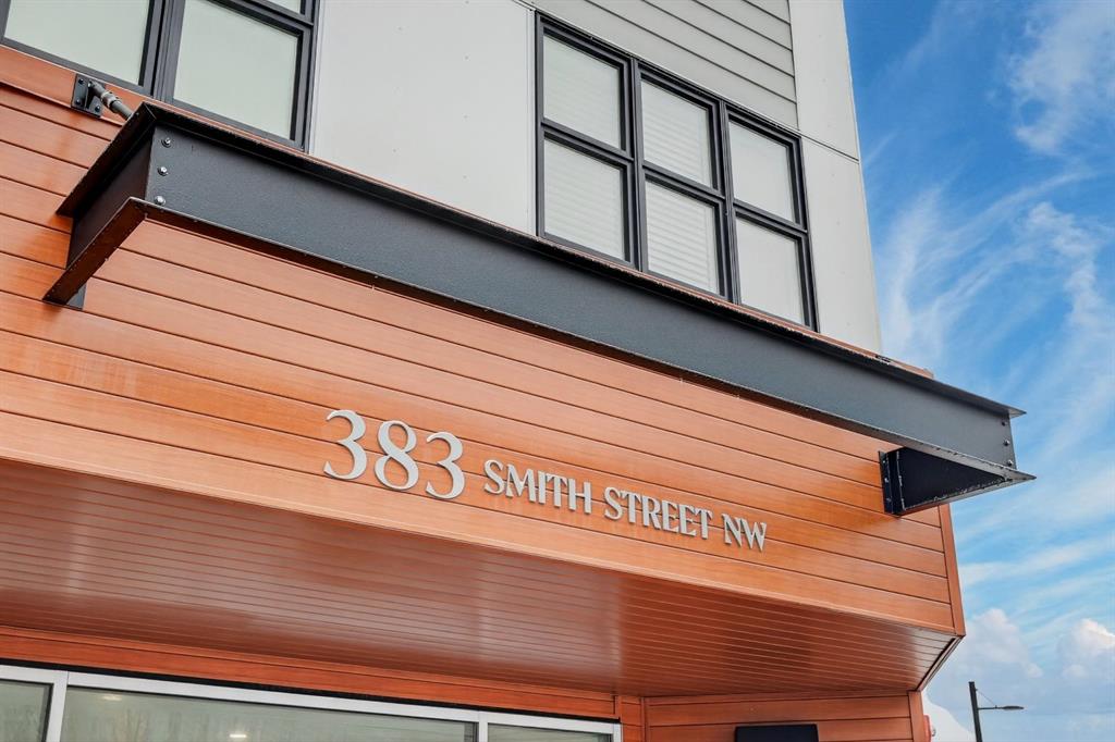 Picture of 325, 383 Smith Street NW, Calgary Real Estate Listing