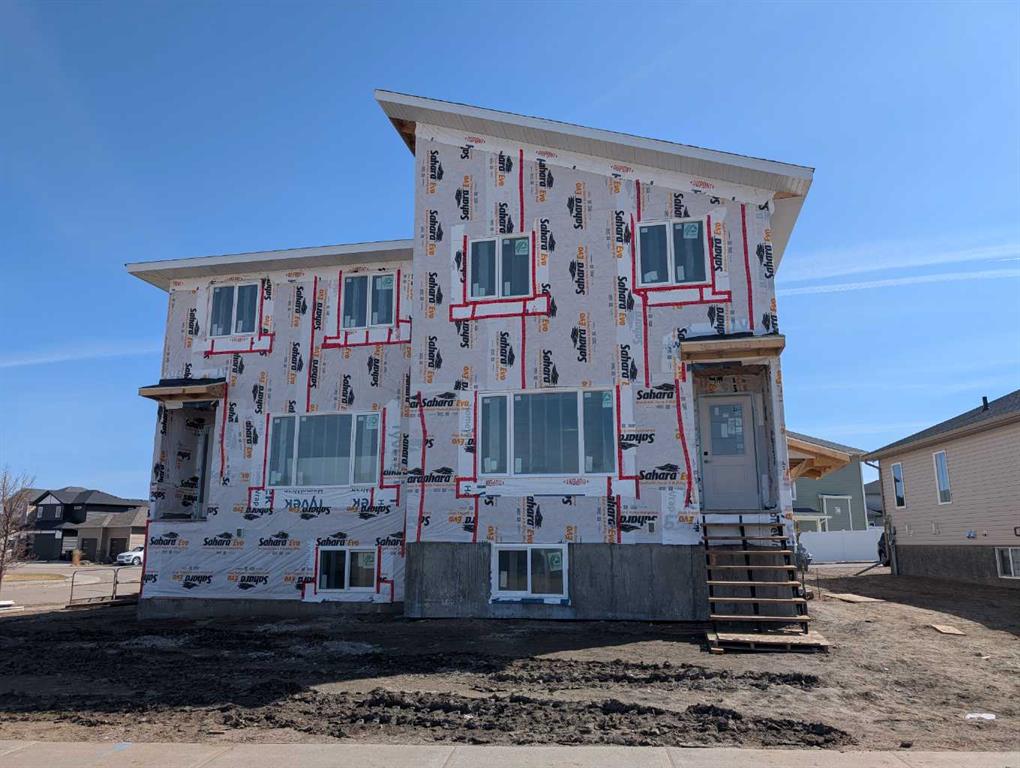 Picture of 5366 Southlands Drive SE, Medicine Hat Real Estate Listing