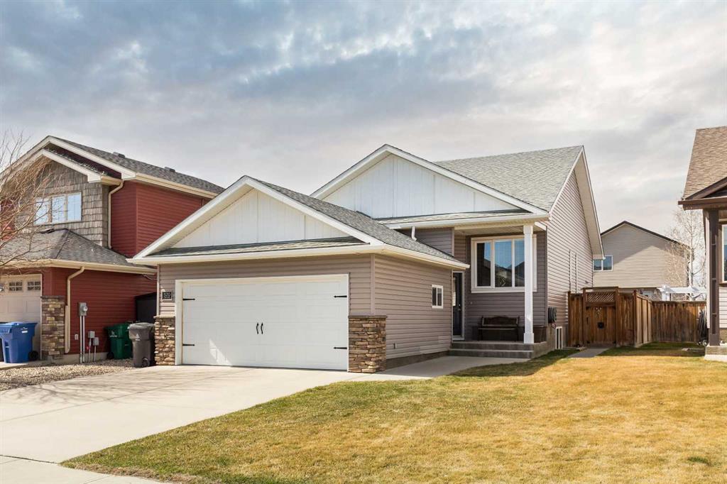 Picture of 570 Edinburgh Road W, Lethbridge Real Estate Listing