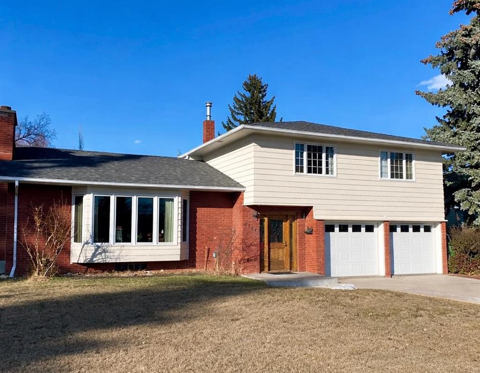 Picture of 4104 Crestview Road SW, Calgary Real Estate Listing