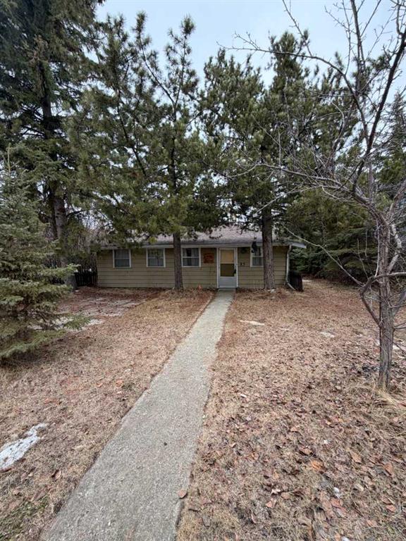 Picture of 85 OLIVER Avenue , Gull Lake Real Estate Listing