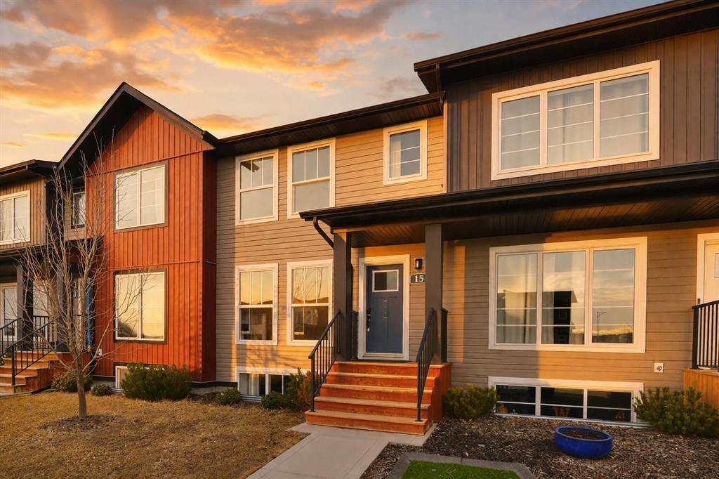 Picture of 15 Iron Gate Boulevard , Sylvan Lake Real Estate Listing