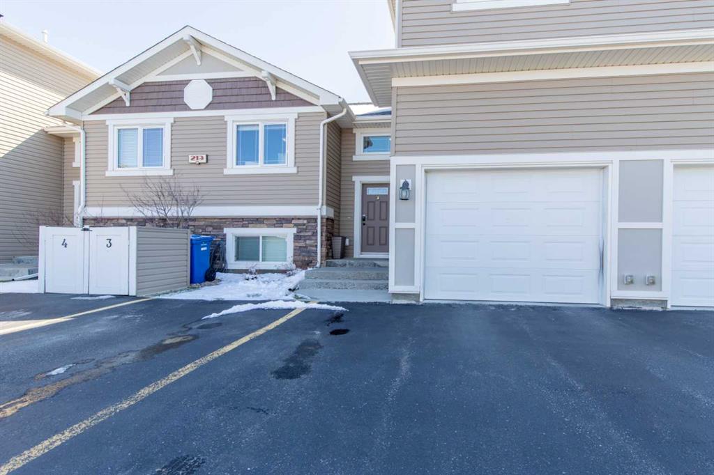 Picture of 3, 213 Lettice Perry Road N, Lethbridge Real Estate Listing