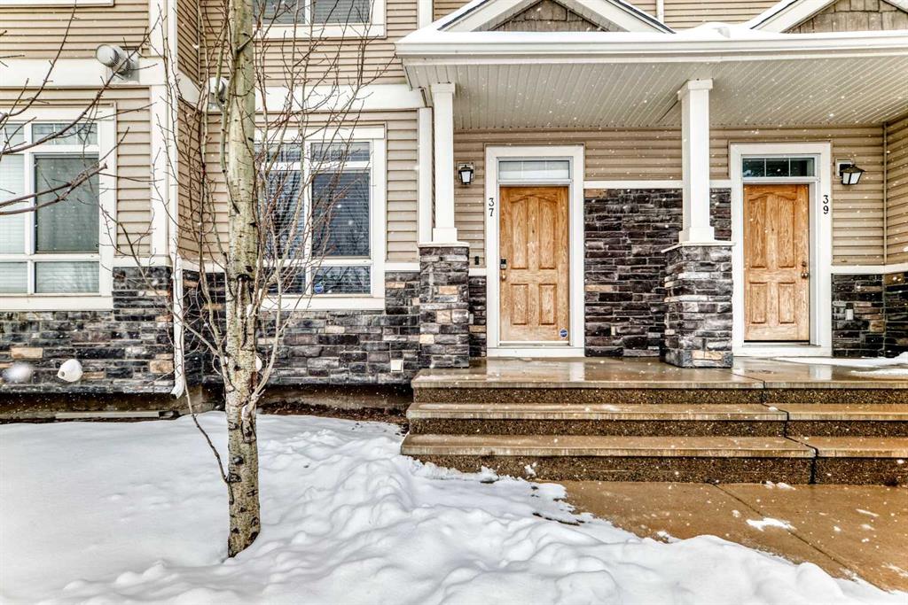 Picture of 37 Skyview Ranch Gardens NE, Calgary Real Estate Listing