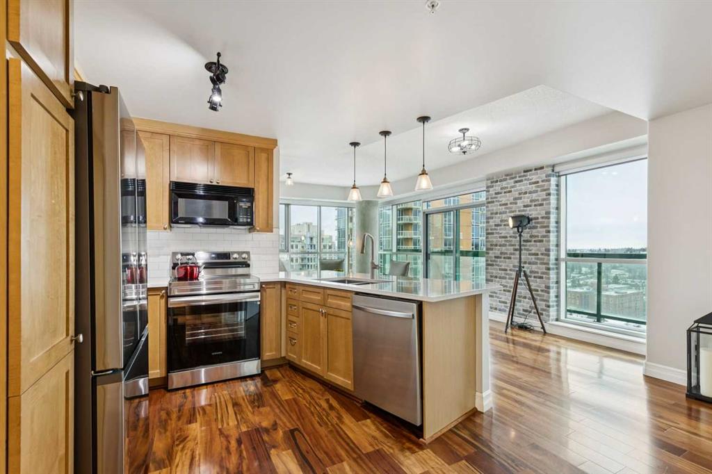 Picture of 1701, 836 15 Avenue , Calgary Real Estate Listing
