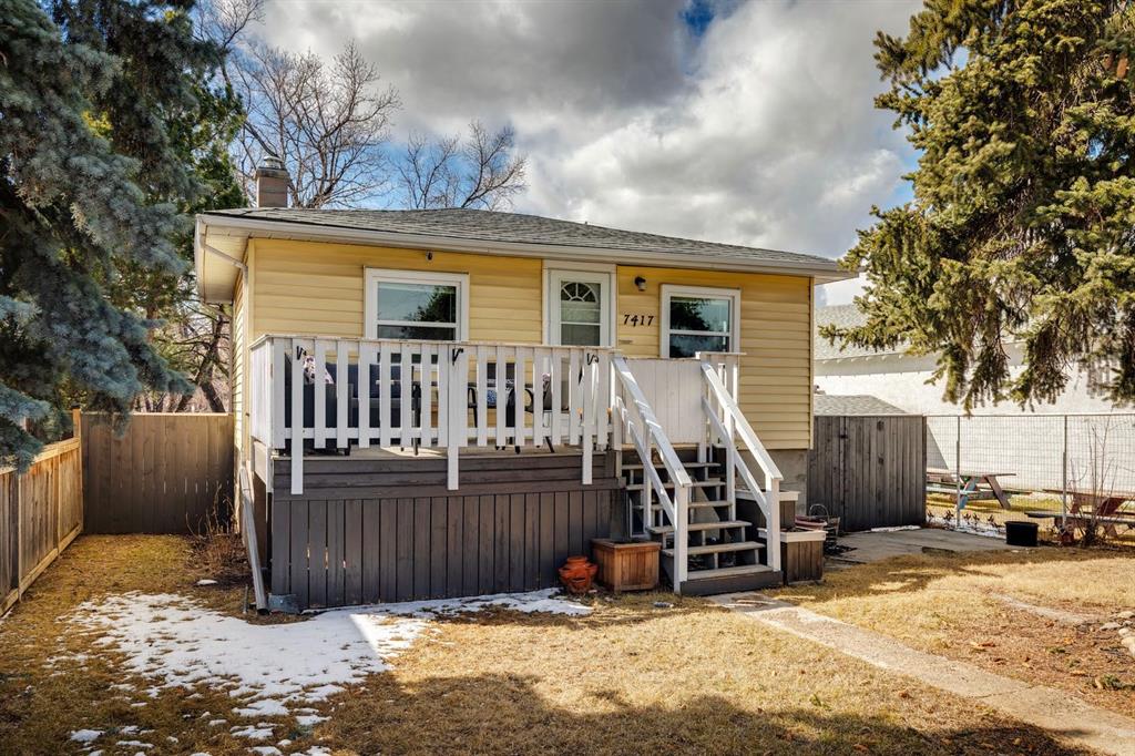 Picture of 7417 24 Street SE, Calgary Real Estate Listing