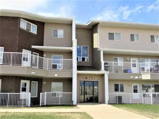Picture of 209E, 201 12 Avenue SW, Slave Lake Real Estate Listing