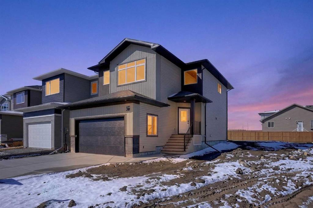 Picture of 2514 44 Street S, Lethbridge Real Estate Listing