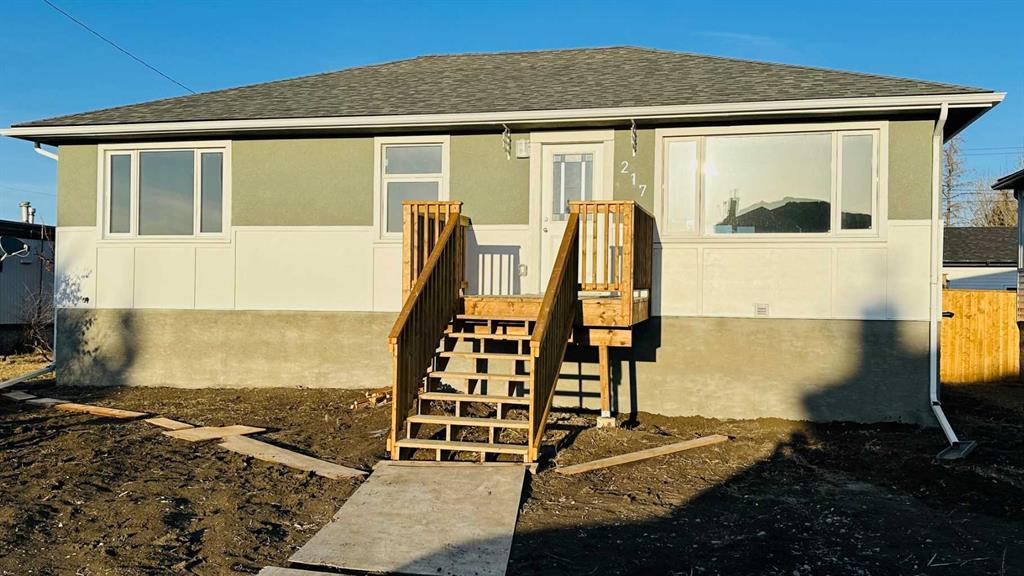Picture of 217 3 Street West  , Munson Real Estate Listing