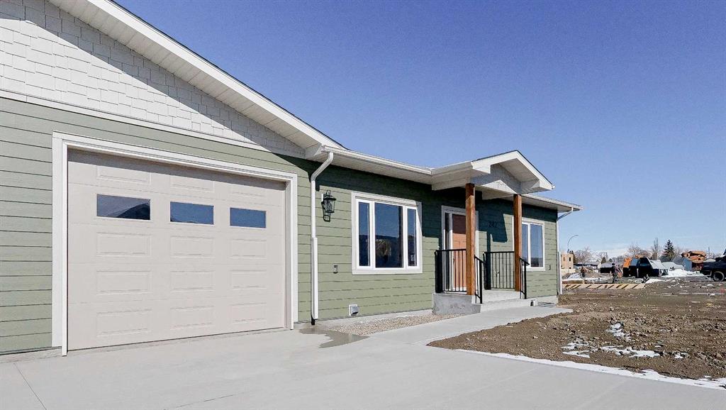 Picture of 242 Parkview Lane W, Bow Island Real Estate Listing