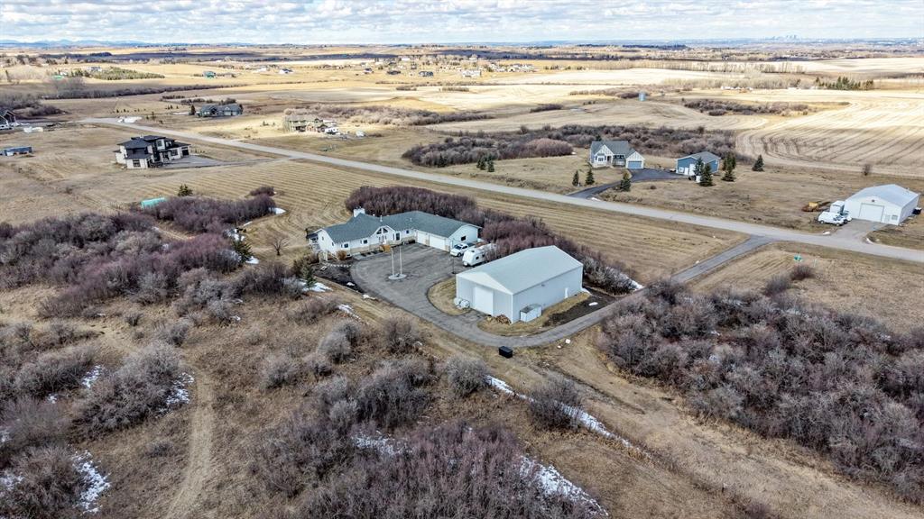 Picture of 40107 299 Avenue E, Rural Foothills County Real Estate Listing