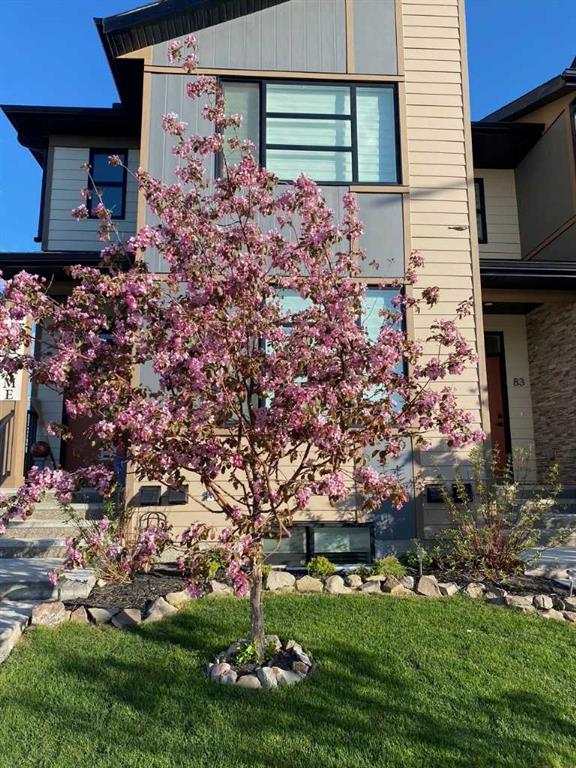 Picture of 91 Wolf Hollow Park SE, Calgary Real Estate Listing