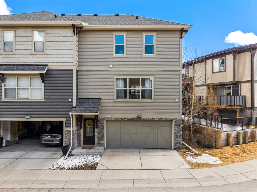 Picture of 901, 32 Horseshoe Crescent , Cochrane Real Estate Listing