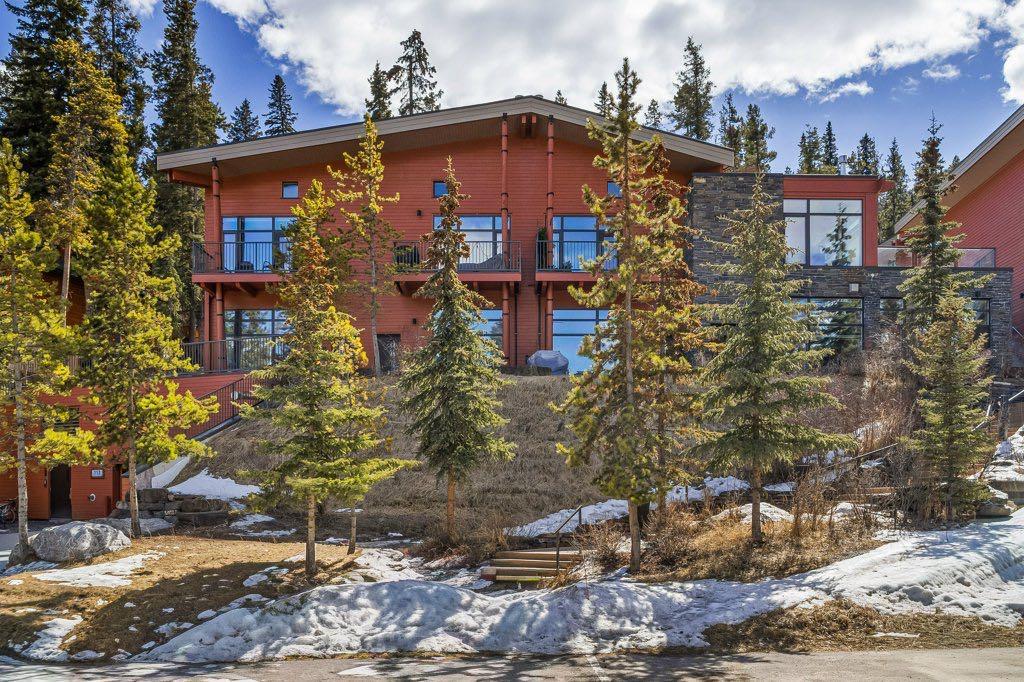 Picture of 202, 113 Cave Avenue , Banff Real Estate Listing