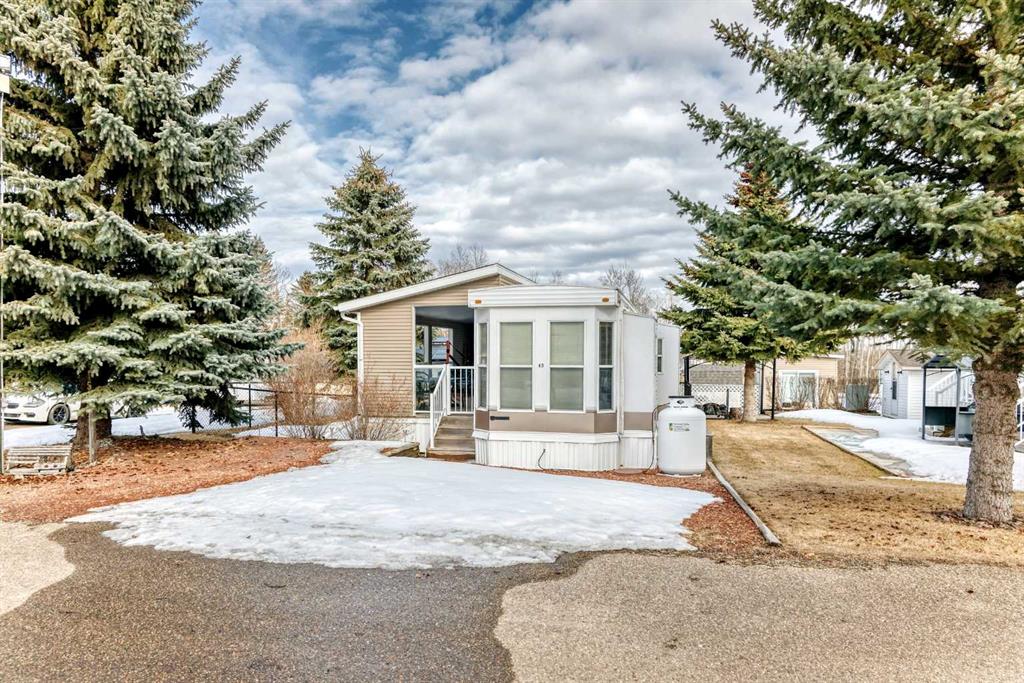 Picture of 45 Points West Resort  , Sylvan Lake Real Estate Listing