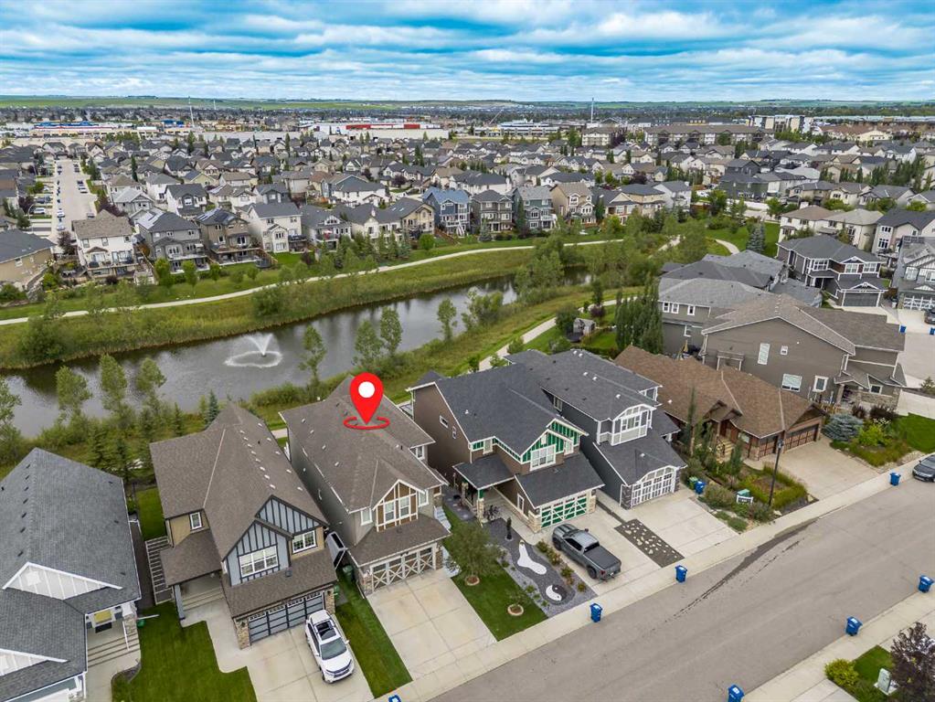 Picture of 225 Kingsmere Cove SE, Airdrie Real Estate Listing