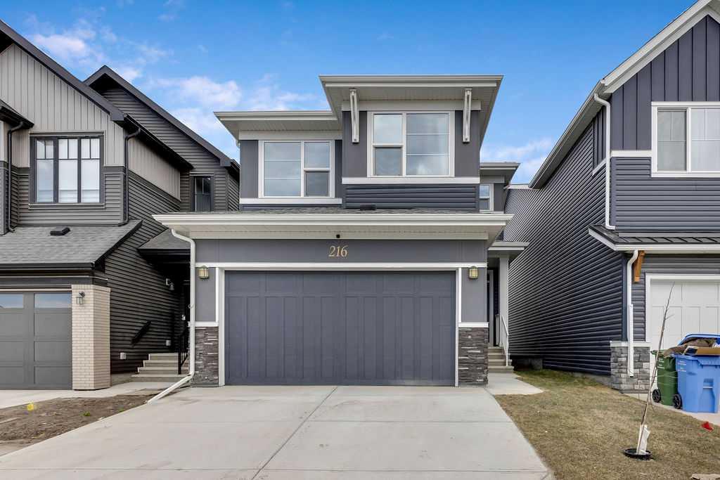 Picture of 216 Creekstone Row SW, Calgary Real Estate Listing